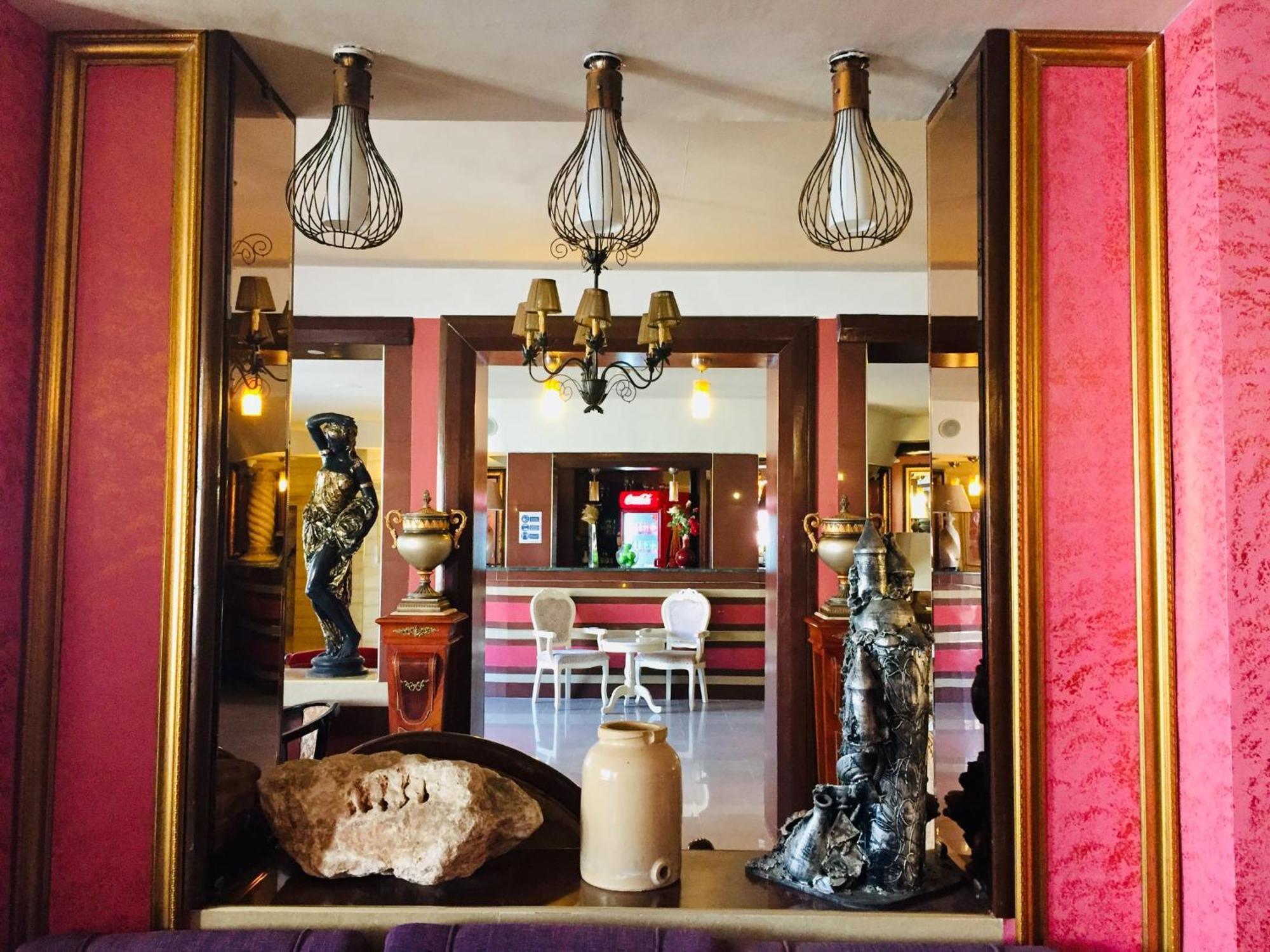 Hotel Les Ambassadeurs Оран Экстерьер фото
